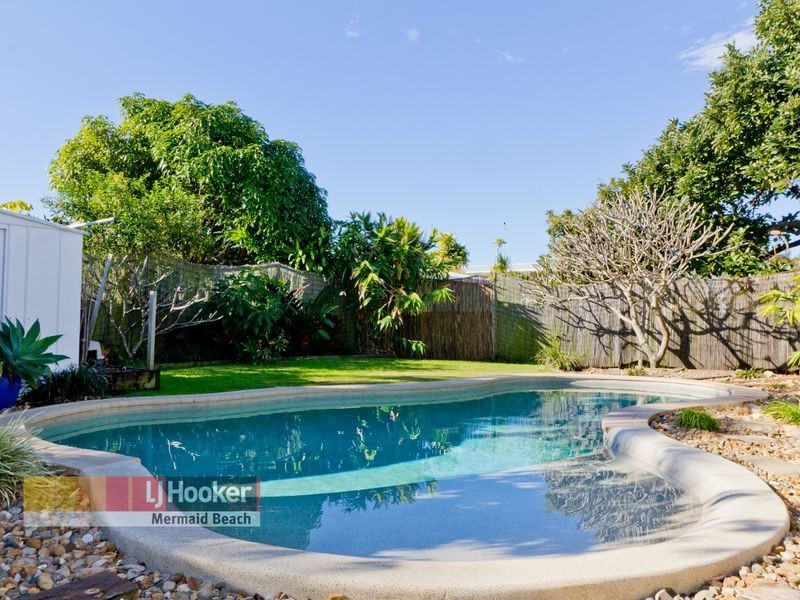 13 Toorak Park Avenue, Mermaid Waters QLD 4218