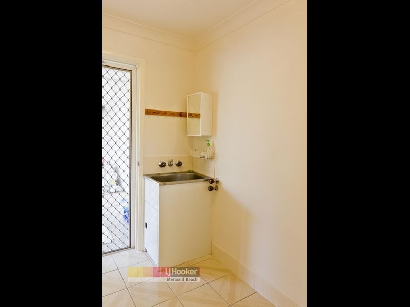 64/300 Cottesloe Drive, Mermaid Waters QLD 4218