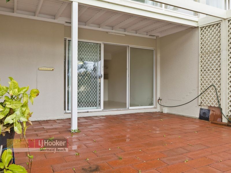 64/300 Cottesloe Drive, Mermaid Waters QLD 4218