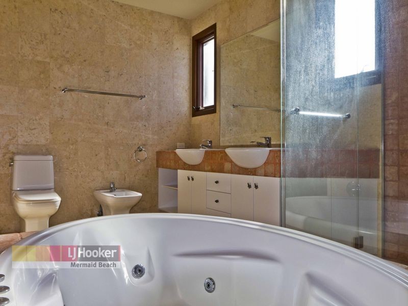 1/47 Seagull Avenue, Mermaid Beach QLD 4218