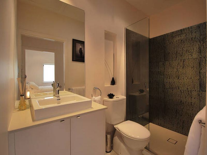 45 Peerless Ave, Mermaid Beach QLD 4218