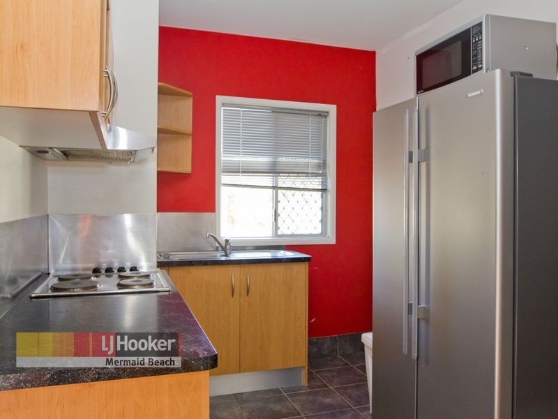 Unit 4/99 Seagull Ave, Mermaid Beach QLD 4218