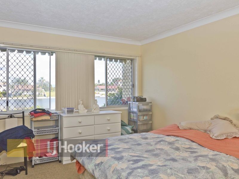 2/20 Aquila Court, Mermaid Waters QLD 4218