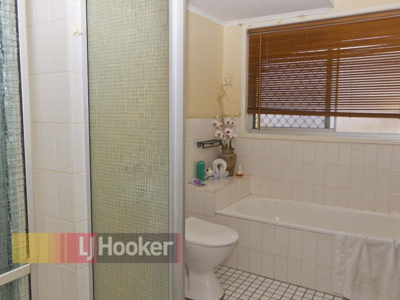 2/20 Aquila Court, Mermaid Waters QLD 4218