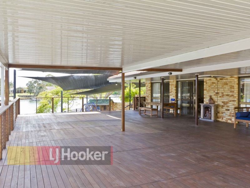 26 Huon Street, Broadbeach Waters QLD 4218