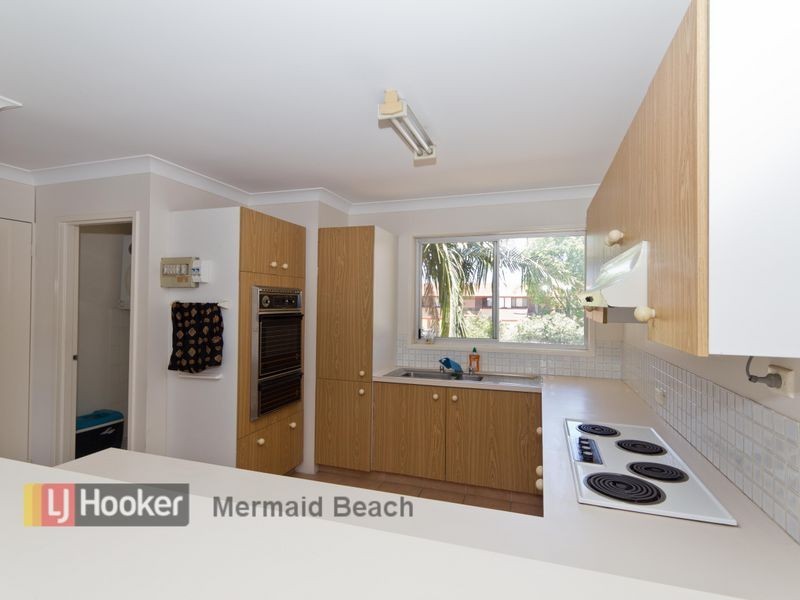 8/20 Aquila Court, Mermaid Waters QLD 4218