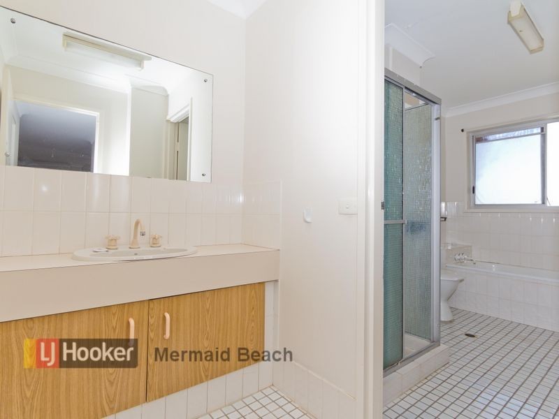 8/20 Aquila Court, Mermaid Waters QLD 4218