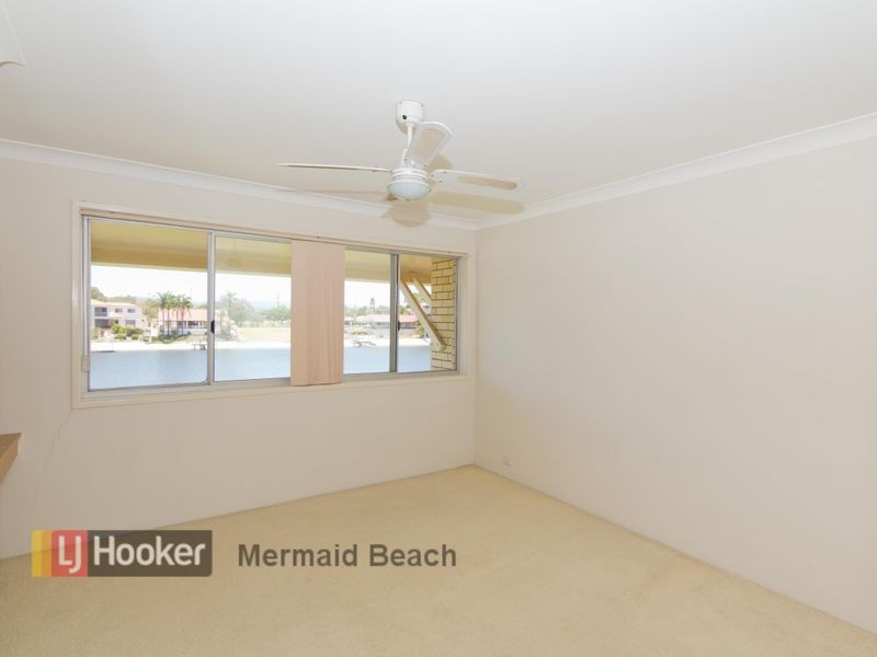 8/20 Aquila Court, Mermaid Waters QLD 4218