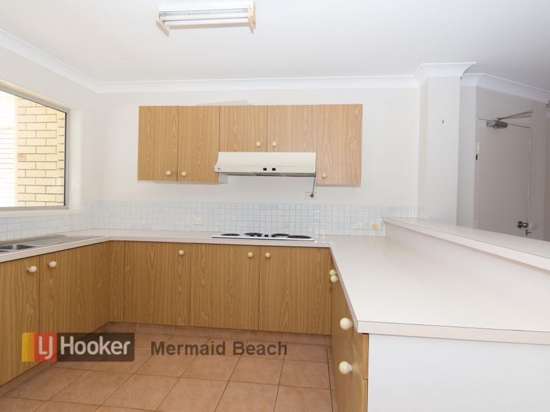 8/20 Aquila Court, Mermaid Waters QLD 4218