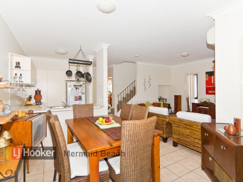 9/25 Blake Street, Southport QLD 4215