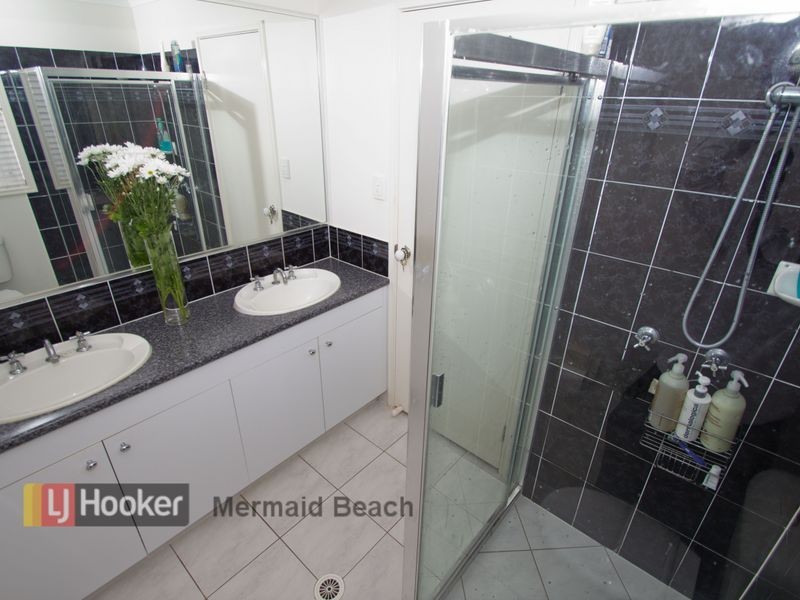 10 Ainslie Street, Pacific Pines QLD 4211