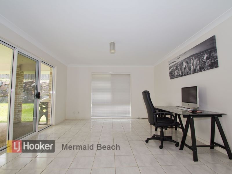 10 Ainslie Street, Pacific Pines QLD 4211