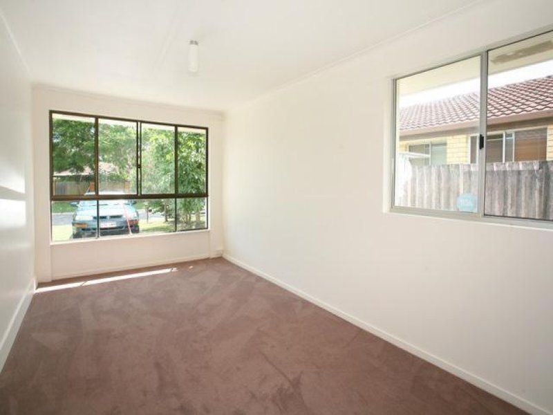 6 Wanderer Avenue, Mermaid Waters QLD 4218
