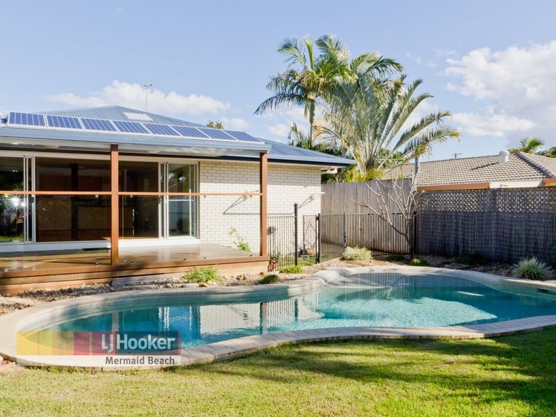 13 Toorak Park Avenue, Mermaid Waters QLD 4218