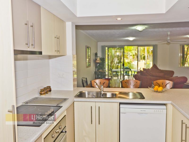 60/2320 Gold Coast Highway, Mermaid Beach QLD 4218