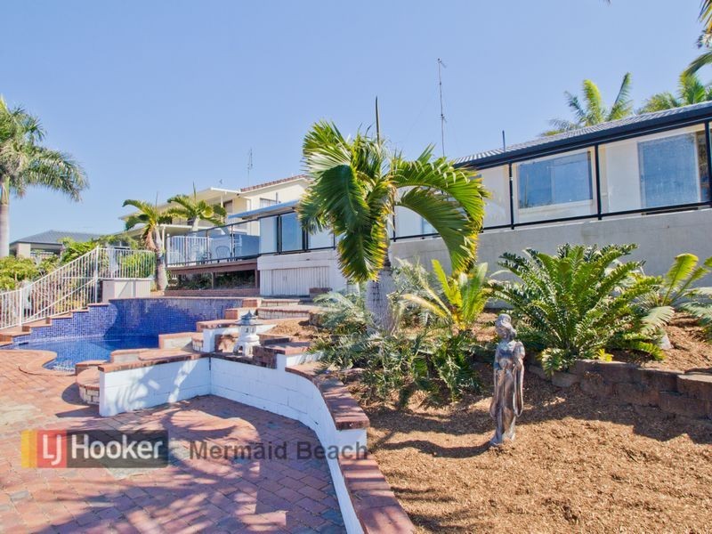 35 Cadence Avenue, Mermaid Waters QLD 4218