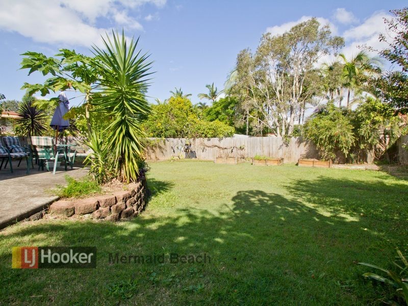 40 Karbunya Street, Mermaid Waters QLD 4218