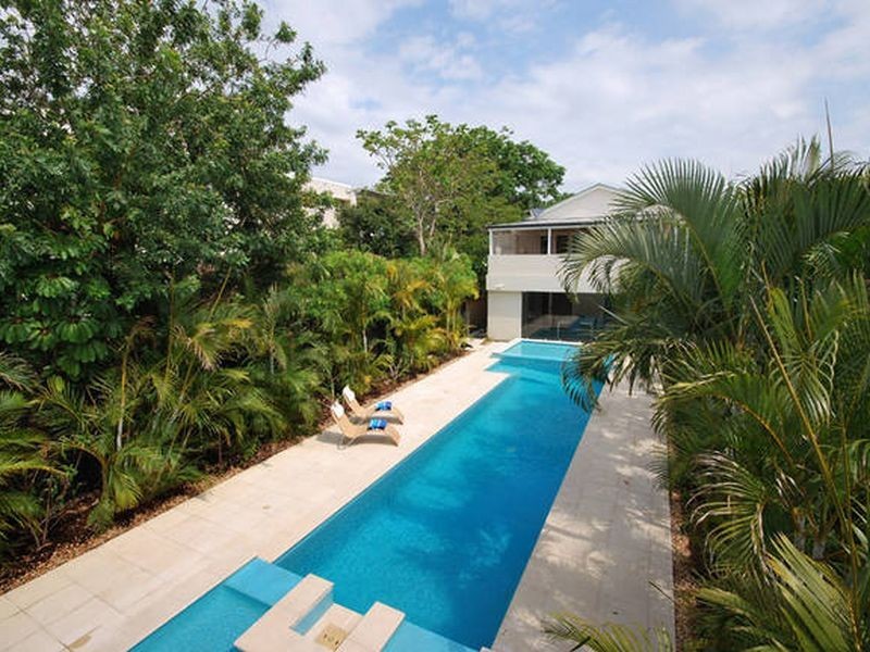 45 Peerless Avenue, Mermaid Beach QLD 4218