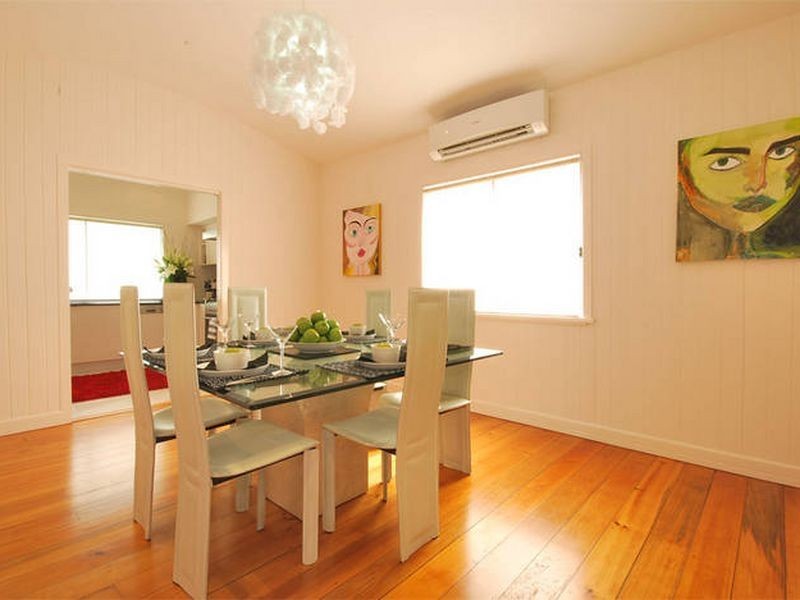 45 Peerless Avenue, Mermaid Beach QLD 4218