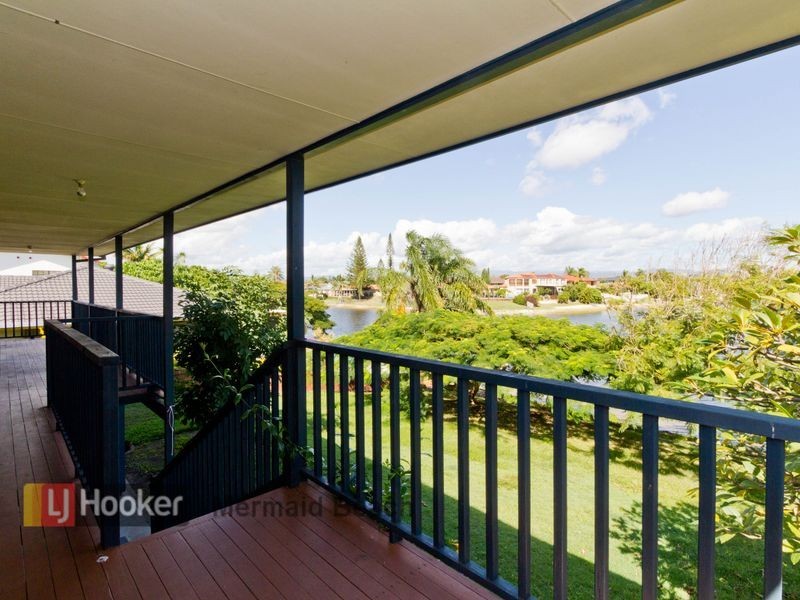 60 Avanti Street, Mermaid Waters QLD 4218
