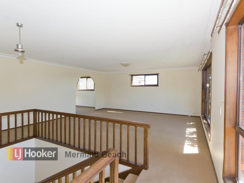 60 Avanti Street, Mermaid Waters QLD 4218