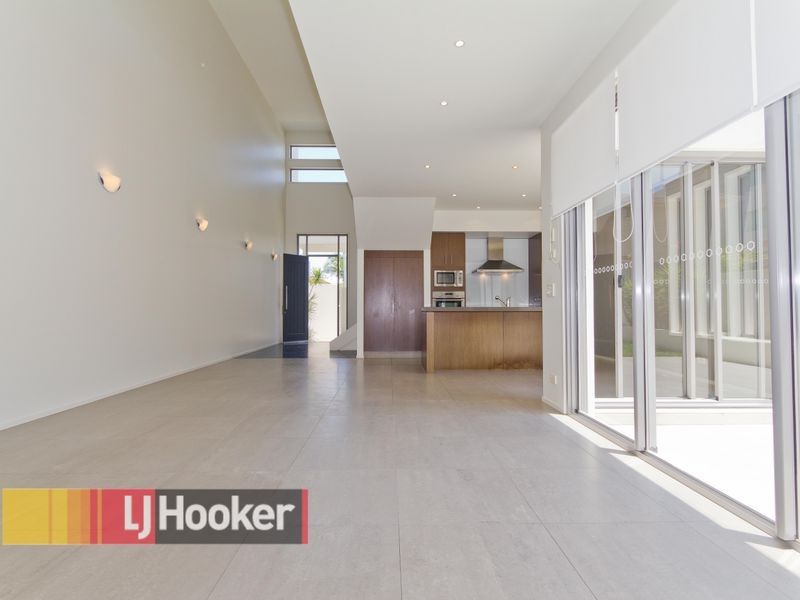 1/9 Dolphin Avenue, Mermaid Beach QLD 4218