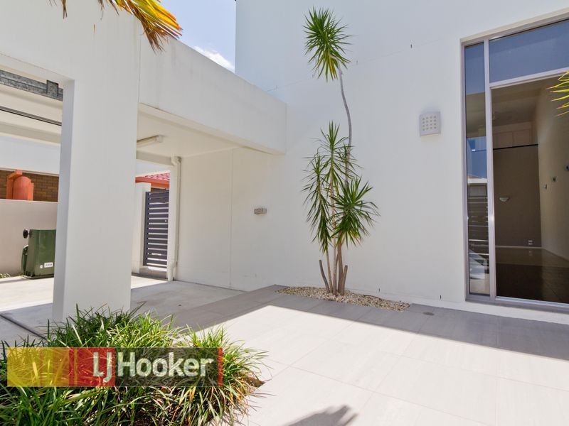 1/9 Dolphin Avenue, Mermaid Beach QLD 4218