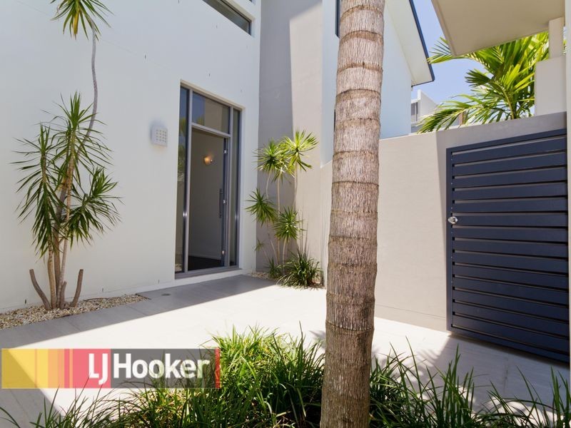 1/9 Dolphin Avenue, Mermaid Beach QLD 4218