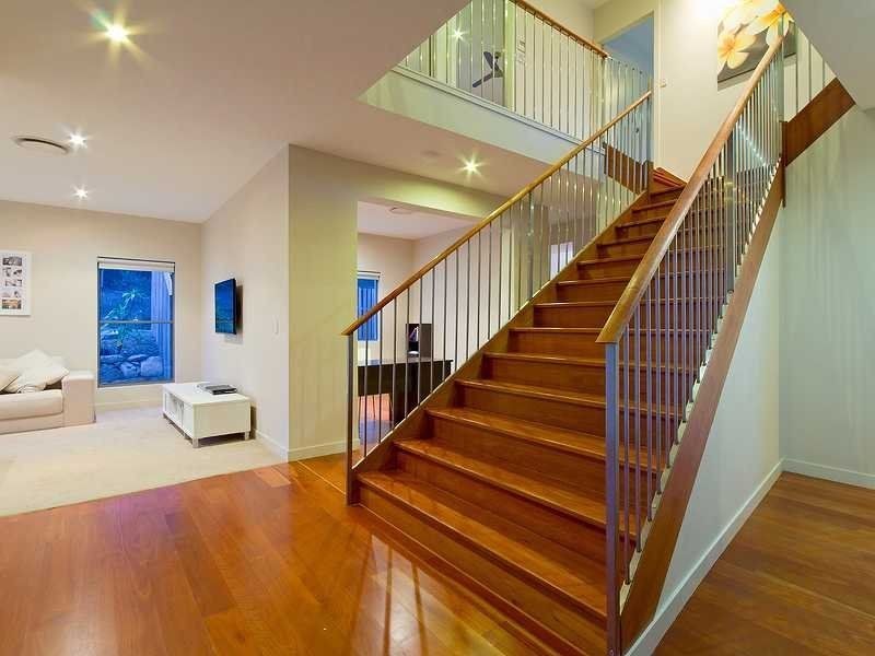 2 Lowell Street, Reedy Creek QLD 4227