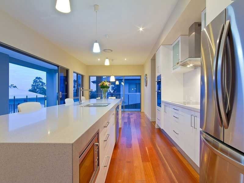 2 Lowell Street, Reedy Creek QLD 4227