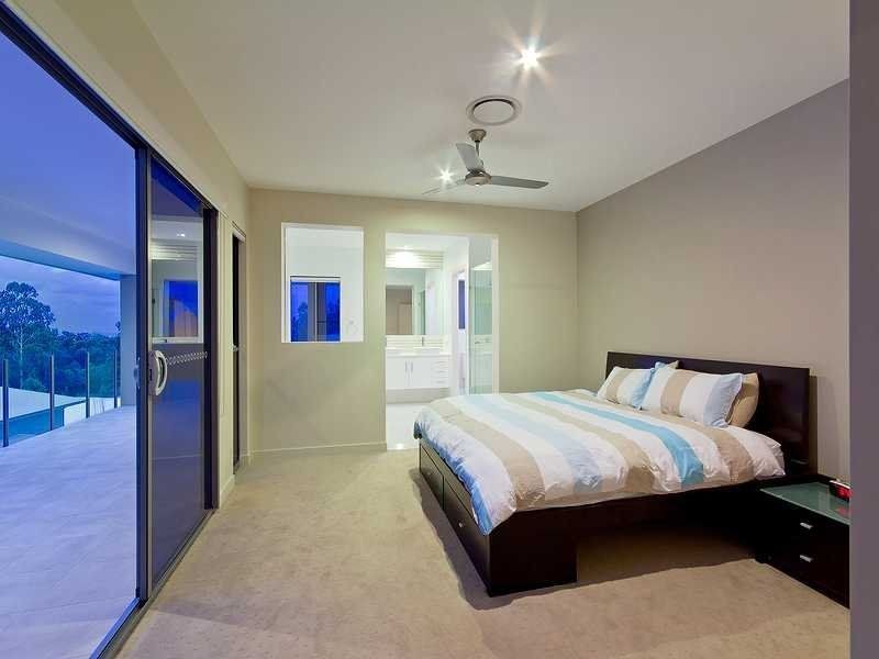 2 Lowell Street, Reedy Creek QLD 4227