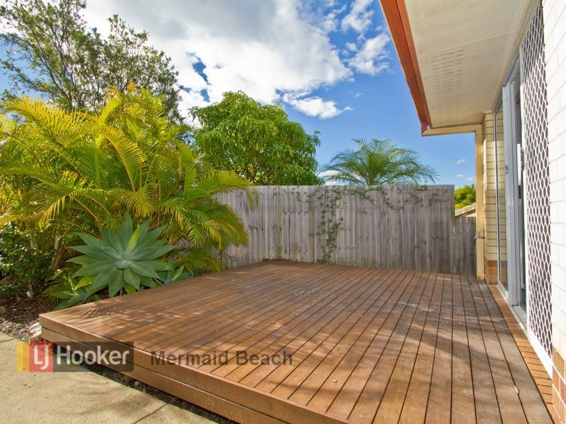 5/5 Greenlands Drive, Varsity Lakes QLD 4227