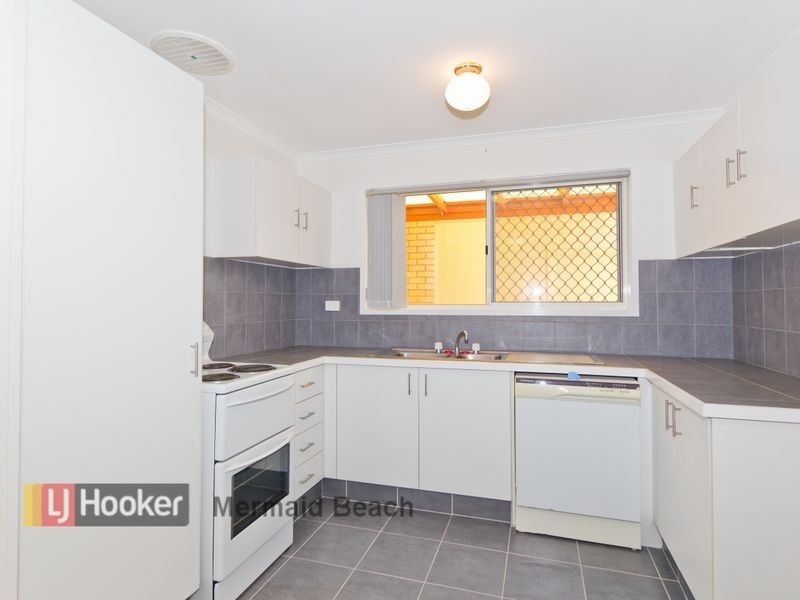 5/5 Greenlands Drive, Varsity Lakes QLD 4227