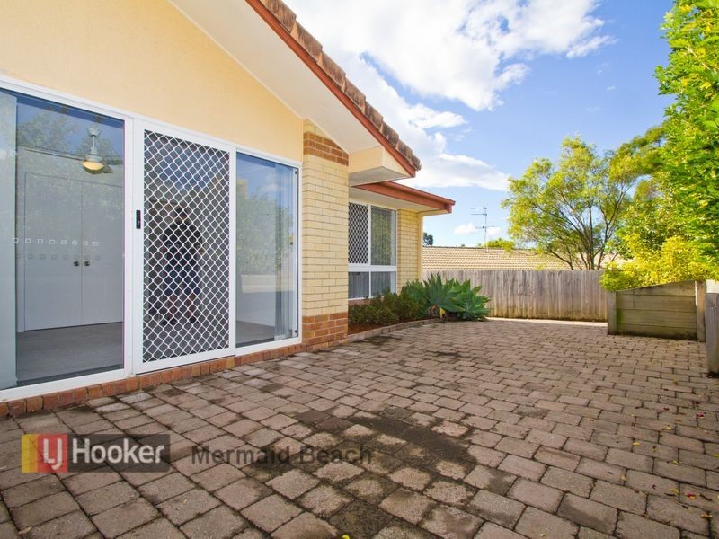 5/5 Greenlands Drive, Varsity Lakes QLD 4227