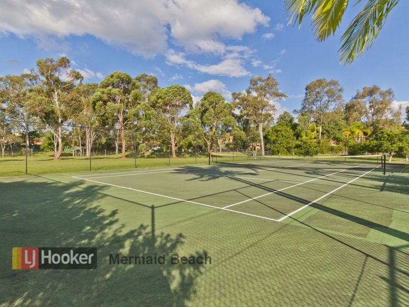 5/5 Greenlands Drive, Varsity Lakes QLD 4227