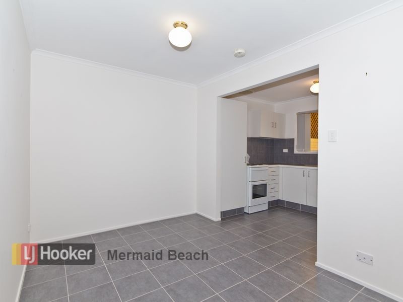 5/5 Greenlands Drive, Varsity Lakes QLD 4227