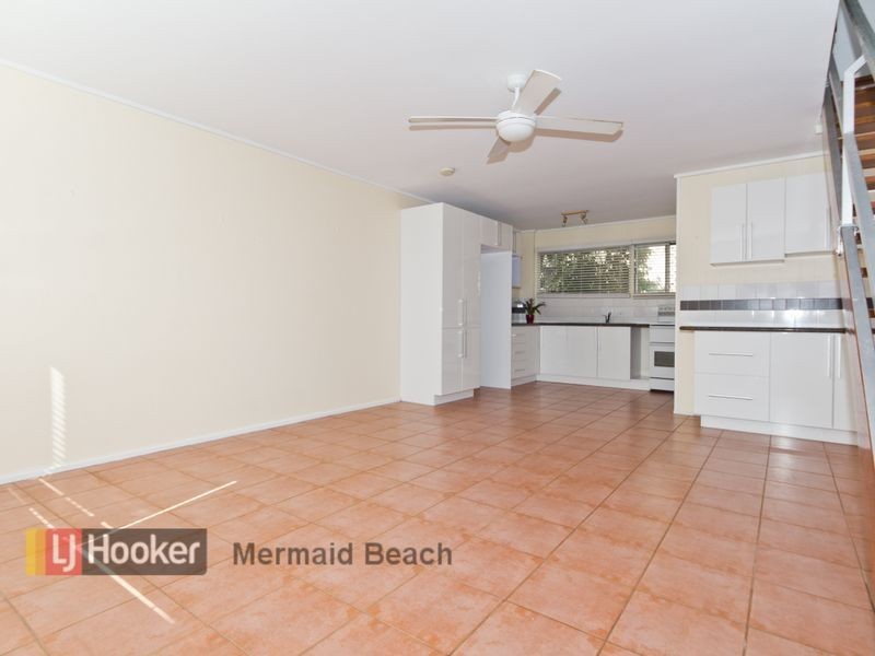 3/3 Miami Key, Broadbeach Waters QLD 4218