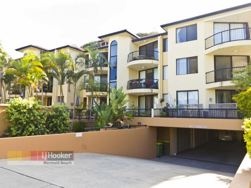 18/2 Fraser Avenue, Miami QLD 4220