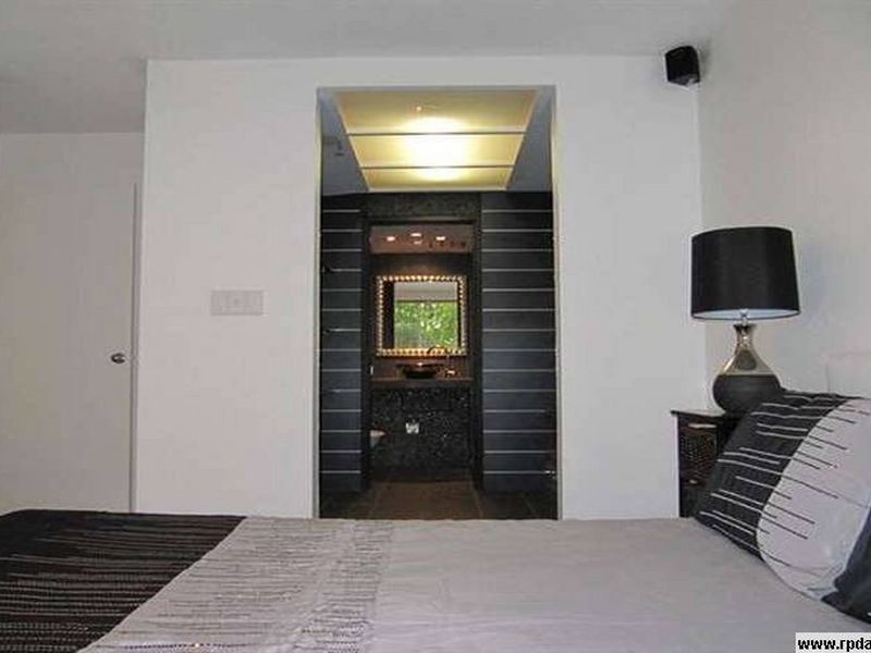 11/33 Beach Parade, Surfers Paradise QLD 4217