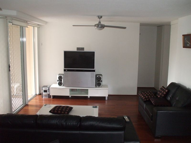 11/33 Beach Parade, Surfers Paradise QLD 4217