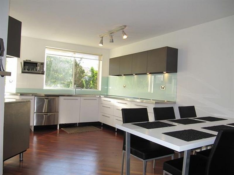 11/33 Beach Parade, Surfers Paradise QLD 4217