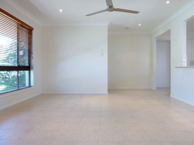 68 Volante Crescent, Mermaid Waters QLD 4218