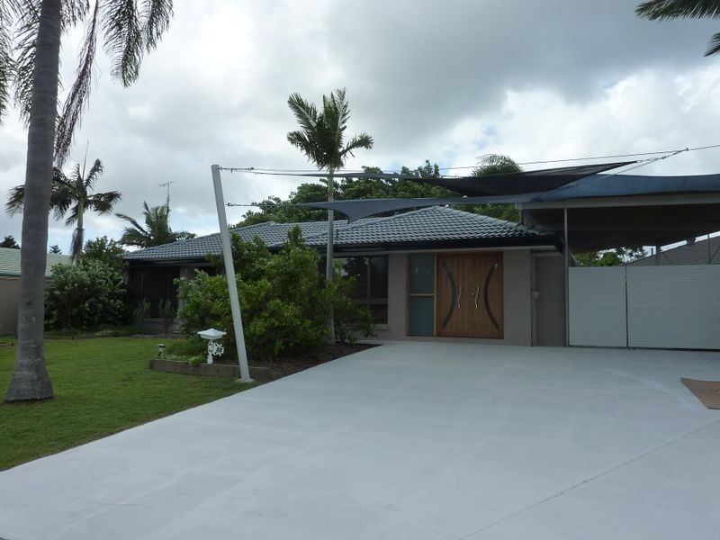 68 Volante Crescent, Mermaid Waters QLD 4218