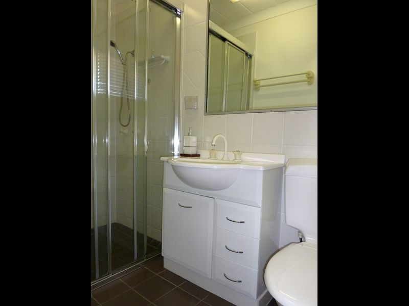 68 Volante Crescent, Mermaid Waters QLD 4218