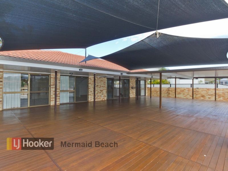 26 Huon Street, Broadbeach Waters QLD 4218