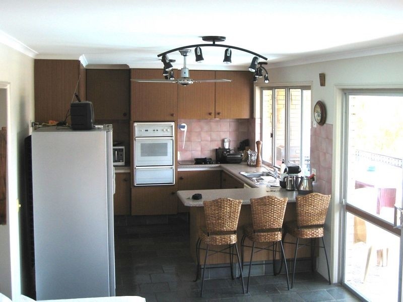 4 Sundowner Court, Mermaid Waters QLD 4218