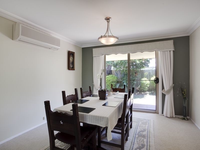 18 Wanneroo Court, Mermaid Waters QLD 4218
