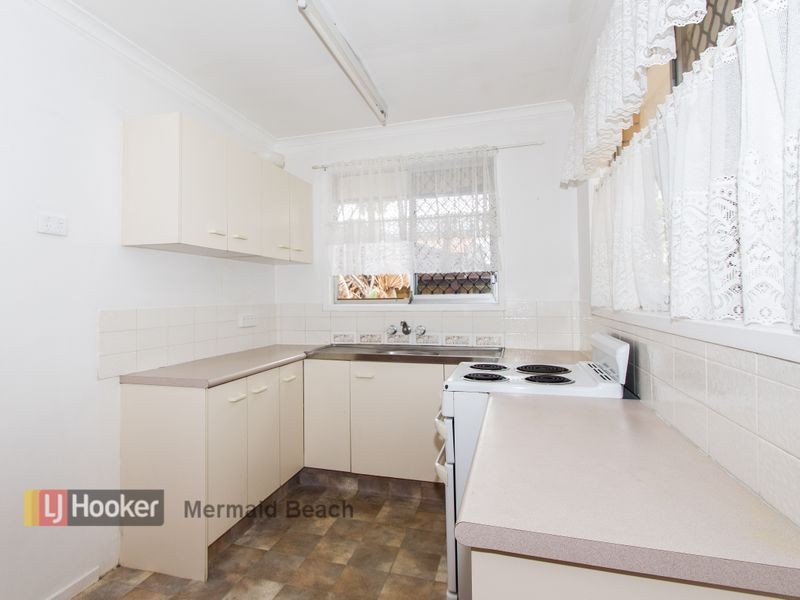 1/90 Dolphin Avenue, Mermaid Beach QLD 4218