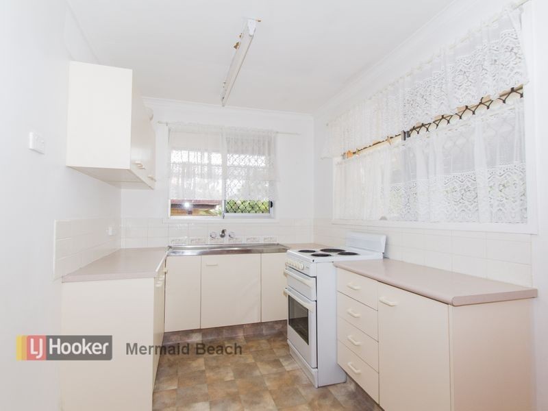 1/90 Dolphin Avenue, Mermaid Beach QLD 4218