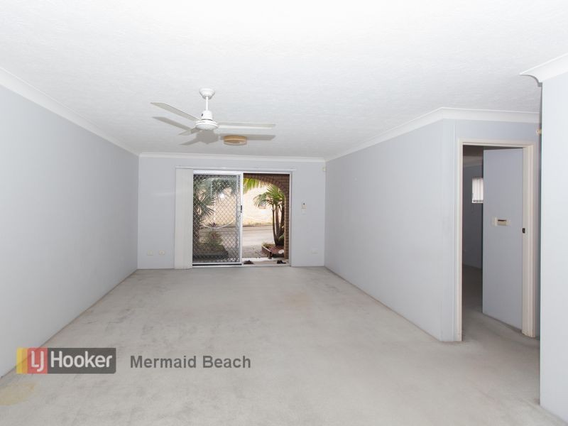 3/5 Angie Court, Mermaid Waters QLD 4218